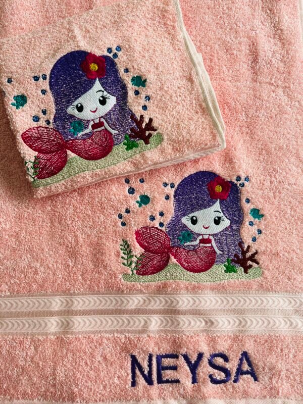 personalised-kids-cartoon-embroidered-hand-towel-gift-combo-in-450-gsm
