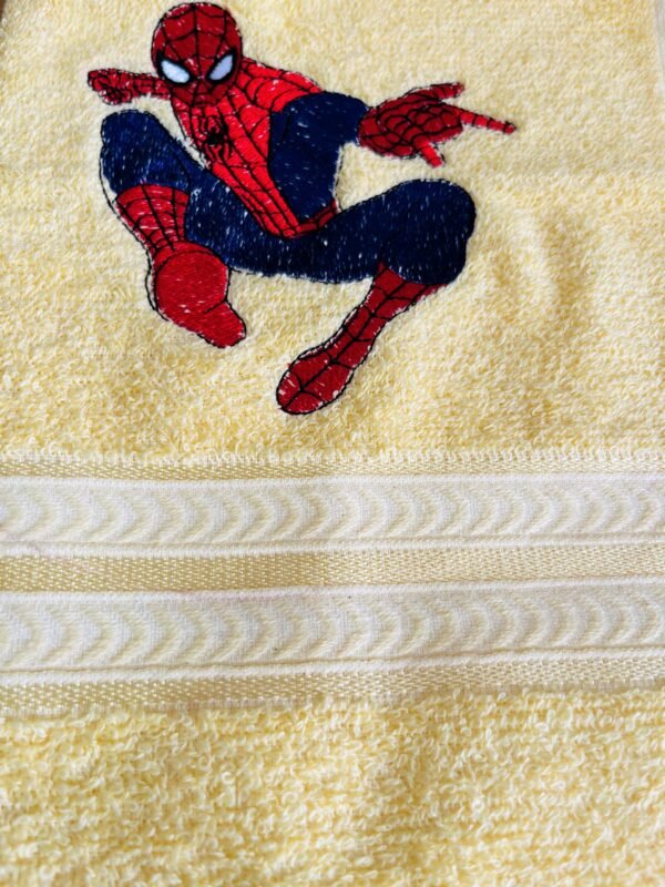 personalised-kids-spiderman-cotton-bath-towel-gift-set-in-450-gsm