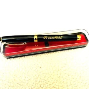 personalized_premium_rollerball_pen_black_and_gold_with_a_gift_box