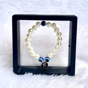 personalized-pearl-name-bracelet-gift-box